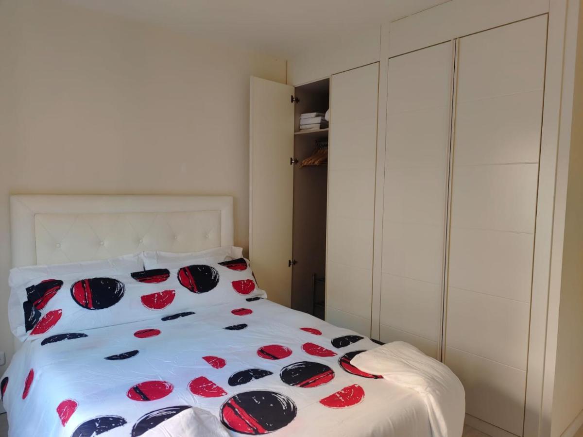 דירות אלקאלה דה הנארס Casa Angel מראה חיצוני תמונה