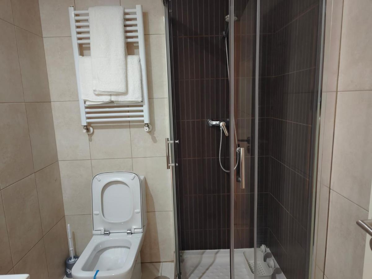 דירות אלקאלה דה הנארס Casa Angel מראה חיצוני תמונה